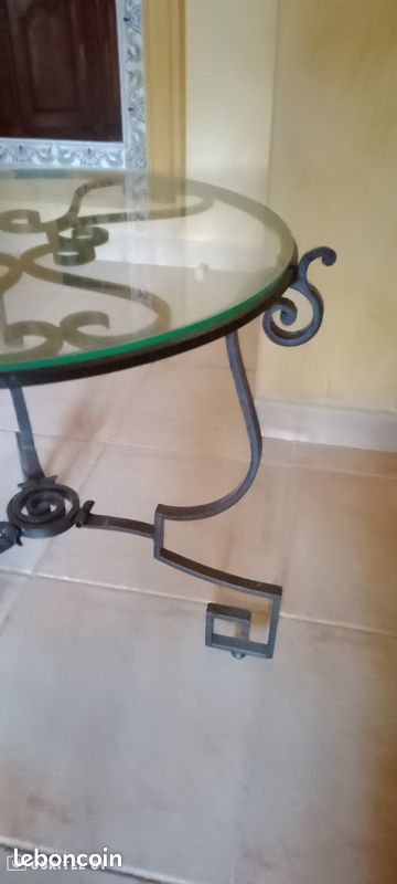 Petite table basse en fer forgé (image 2)