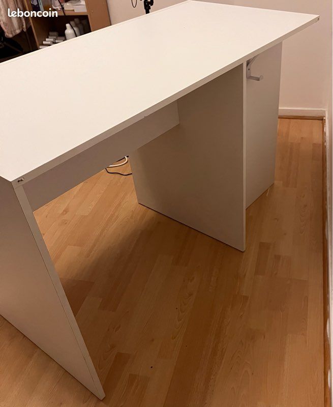 Bureau avec rangement (image 2)