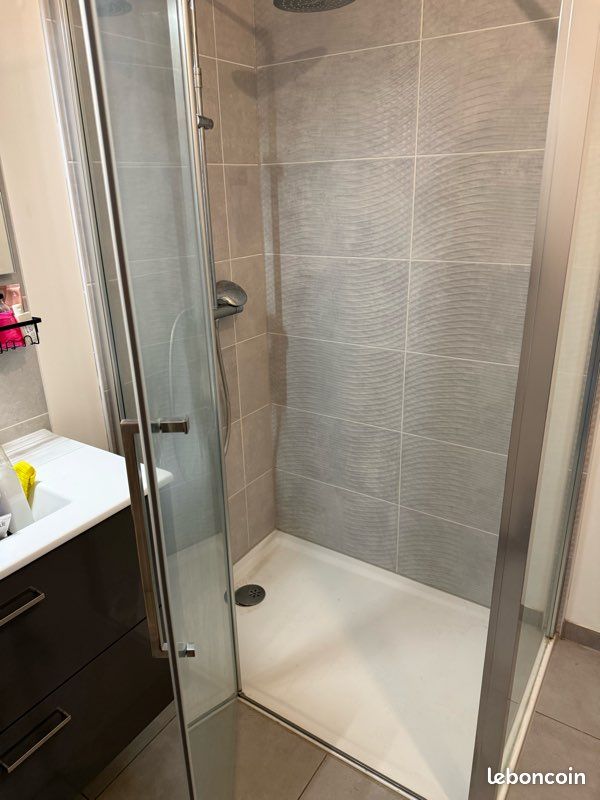Paroie de douche (image 1)