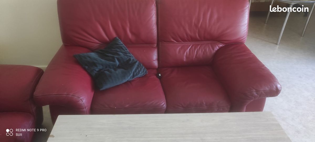 Canapé cuir rouge (image 2)