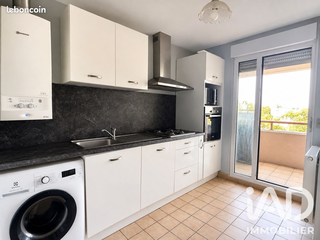 Appartement 3 pièces 72 m² · à Lyon · 72 m² · 215 000 €