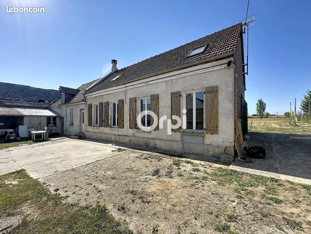 Maison 4 pièces 141 m² · à Ville · 141 m² · 200 000 €