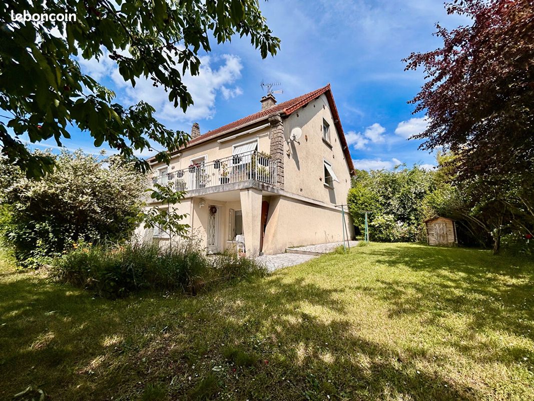 Maison 10 pièces 242 m² · à Argenteuil · 242 m² · 599 000 €