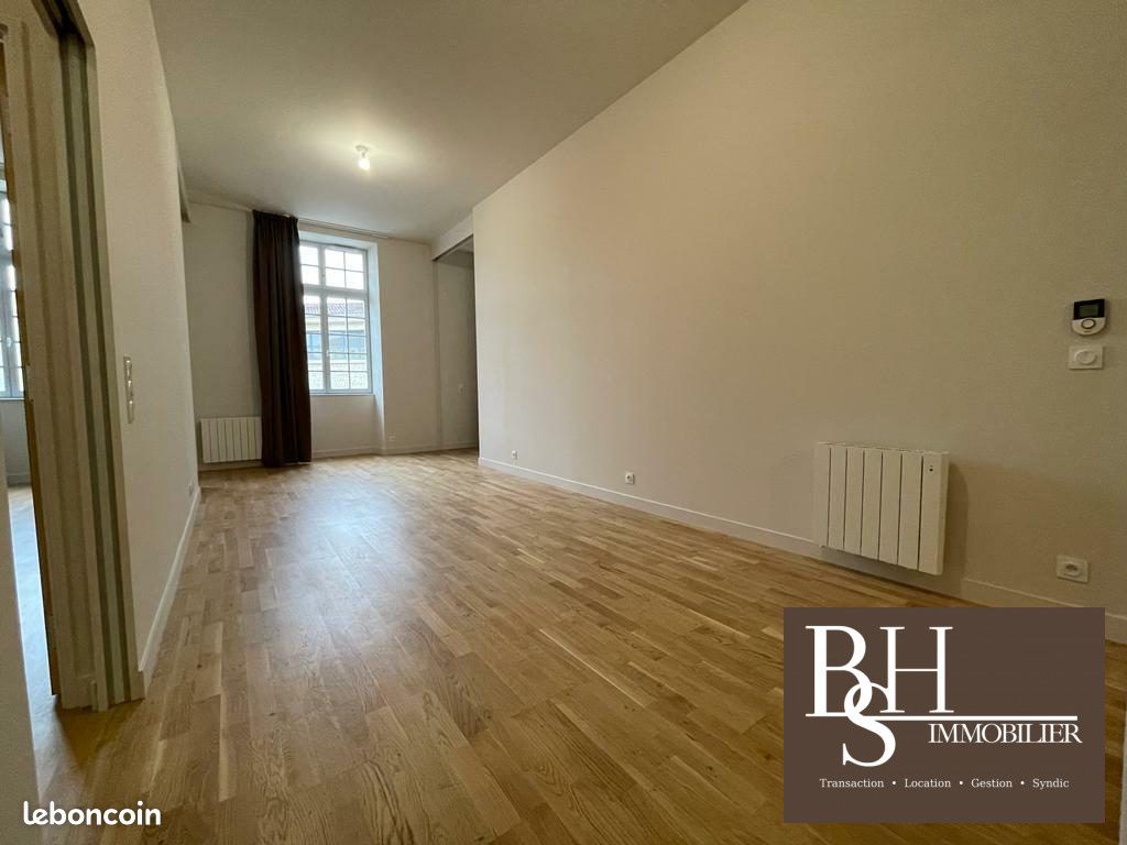 Appartement 3 pièces 96 m² · à Poitiers · 96 m² · 909 €/mois