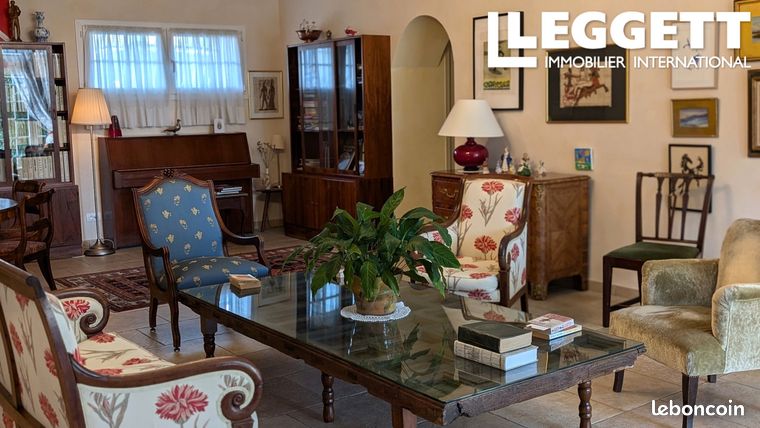 https://img.leboncoin.fr/api/v1/lbcpb1/images/ed/e9/ce/ede9ce308dbd2ab7e70844258ad5840b81618ac0.jpg?rule=ad-image