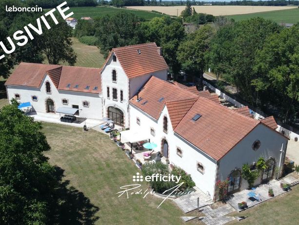 Maison 30 pièces 815 m²