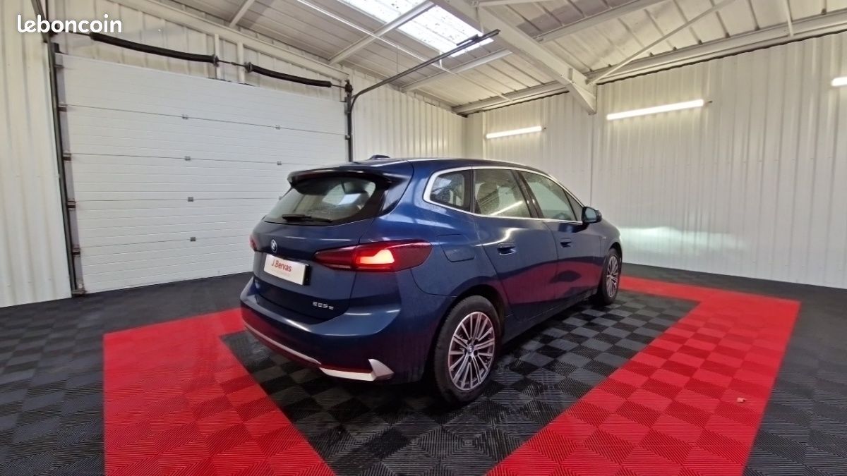 BMW Serie 2 Active Tourer 225e xDrive 245ch Luxury DKG7 (image 6)