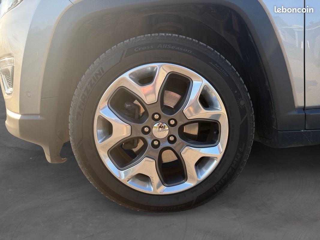 JEEP COMPASS 1.6 MJT 120 SPORT 4X2 120Ch Garantie 12 mois (image 17)