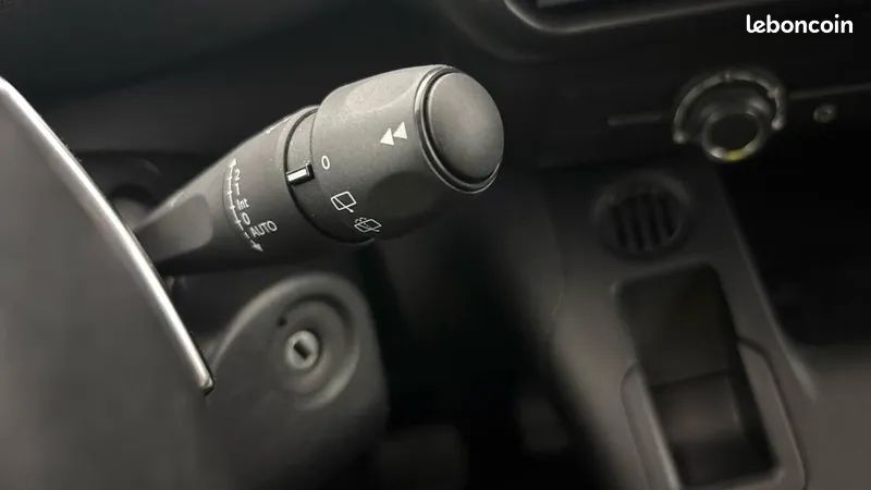 Peugeot Partner Véhicule utilitaire ou Société M 950kg BlueHDi 130ch S&S EAT8 (image 23)