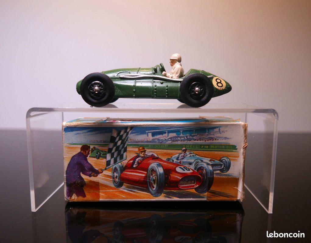 Dinky Toys GB - 2 véhicules de course F1 cooper et lotus , TBE en boite ref 240/241, Vente aux