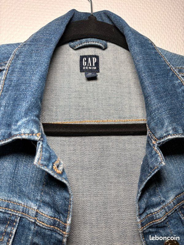 Veste bombardier d'occasion - Vêtements
