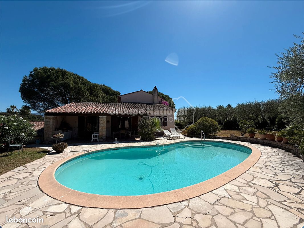 Maison 5 pièces 150 m² · à Grasse · 150 m² · 730 000 €