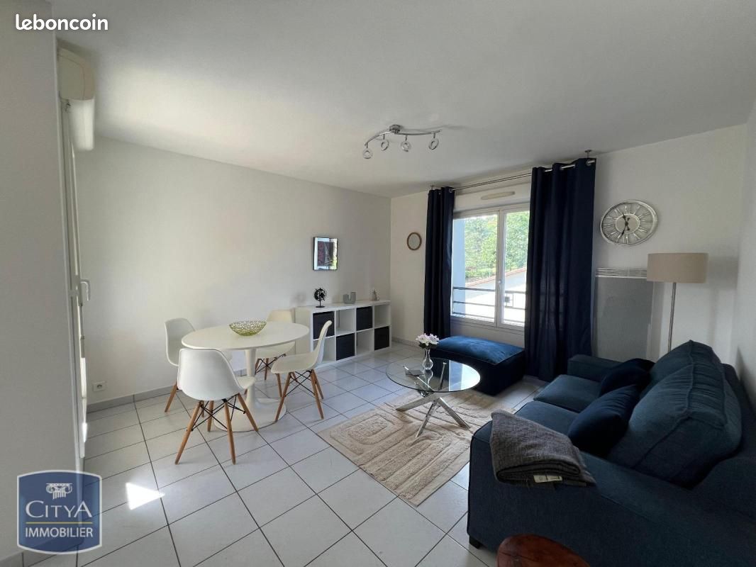 Appartement 3 pièces 51 m² · à Sarlat-la-Canéda · 51 m² · 688 €/mois
