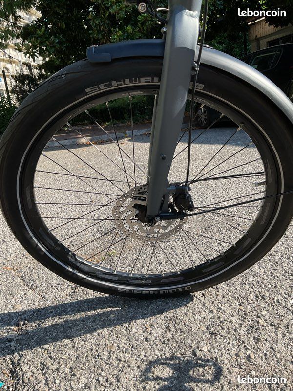 Vélo de Ville équipé SPORT L400 suréquipé géolocalisé (image 19)