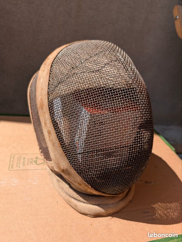 Beau casque escrime a identifier XIXe ? (image 1)
