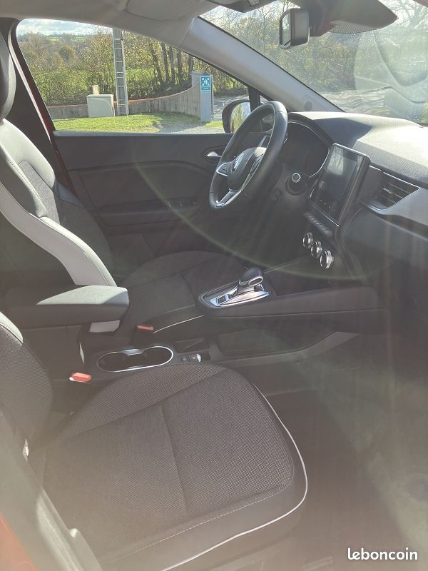 Renault Captur 1.6 E-TECH HYBRIDE RECHARGEABLE - 160 BVA MULTI- (image 3)