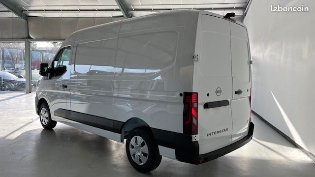 33 990 HT - Nissan INTERSTAR 3T5 L2H2 DCI 170 BVA9 N-CONNECTA + CAMERA / NEUF (image 3)