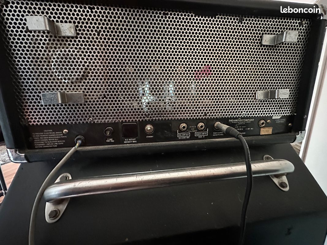 Ampeg SVT Curved Line 300 W + Baffle Ampeg 8x 10"– Made in USA (Magnavox) 1971 (image 8)
