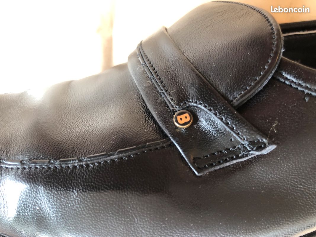 Truffle Collection - Chaussures derby habillées pointure large - Noir