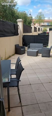 Joli studio avec belle terrasse