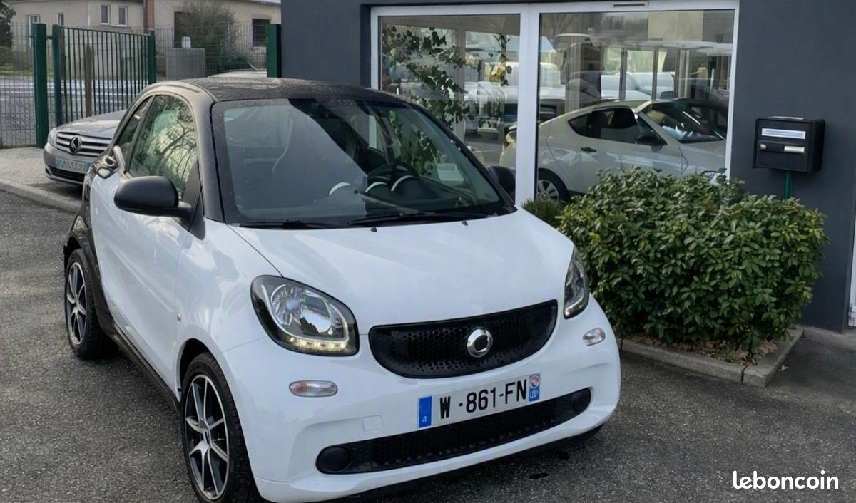 Smart fortwo coupe 1l 61ch pure (image 1)