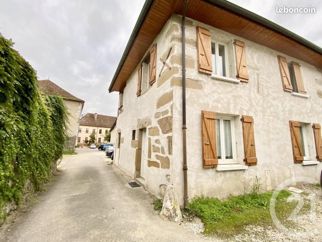 Maison 2 pièces 40 m² · à Saint-Genix-les-Villages · 40 m² · 525 €/mois