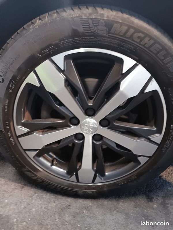 Peugeot 5008 (2) BlueHDi 130 EAT8 GT LINE / CHAINE 8 MM (image 15)