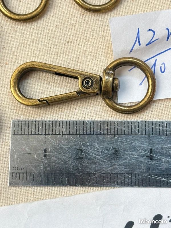 Mardatt Lot De 88 Fermoirs à Boutons Ronds De 14 Mm Et 18 Mm Avec Rondelles, Bronze, Argent, Or, Pour Loisirs Créatifs, Pour Couture, Artisanat, Sacs à Main, Sacs, Vêtements, Cuir