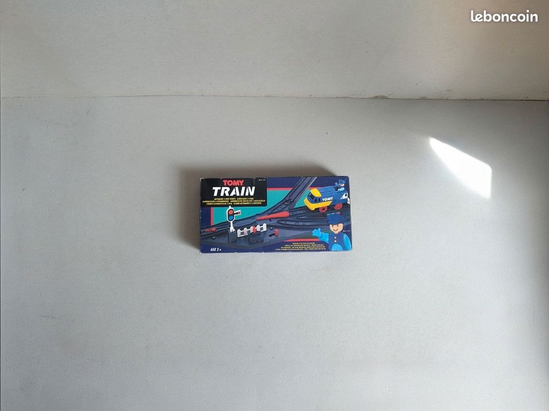 Boîte Tomy Train - Aiguillages 3 voies (image 2)