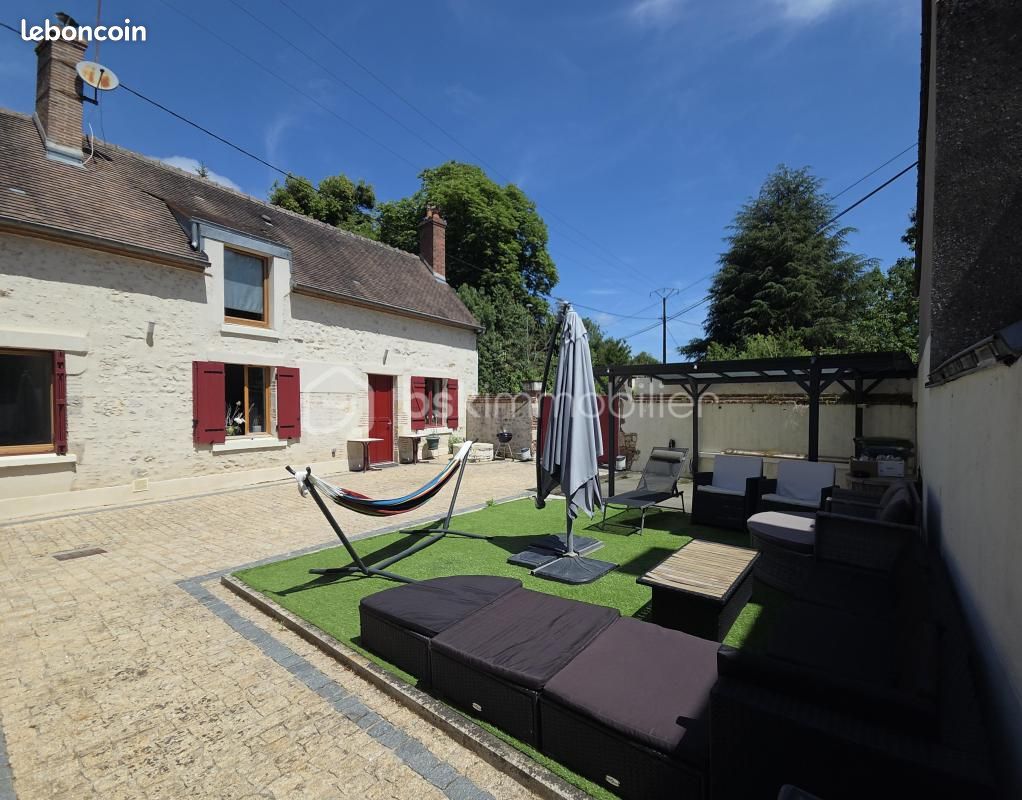 Maison 6 pièces 155 m² · à Saint-Pryvé-Saint-Mesmin · 155 m² · 310 000 €