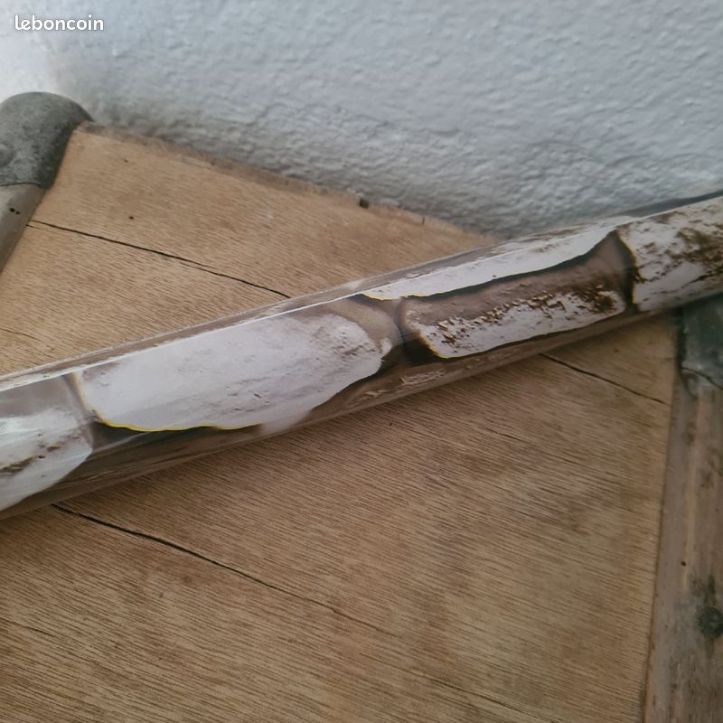 Rouleau de papier adhésif (image 3)
