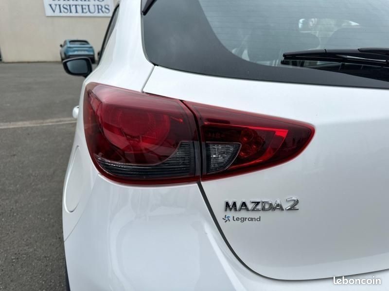 Mazda Mazda 2 1.5 e-SKYACTIV G M Hybrid 90ch Centre-Line 2023 (image 32)
