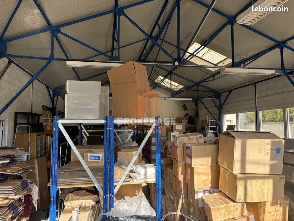 LOCAL D'ACTIVITE 124 m² MONTREUIL (image 2)