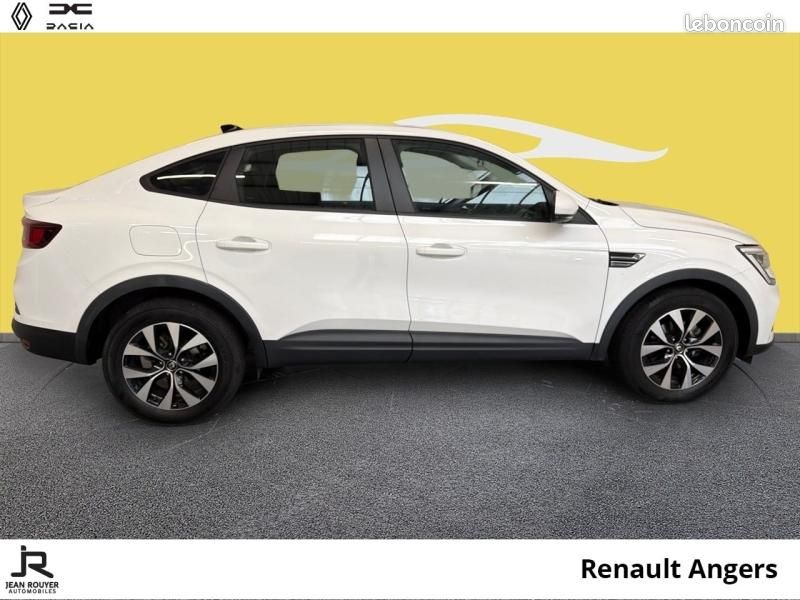 Renault Arkana 1.6 E-Tech 145ch Zen (image 14)