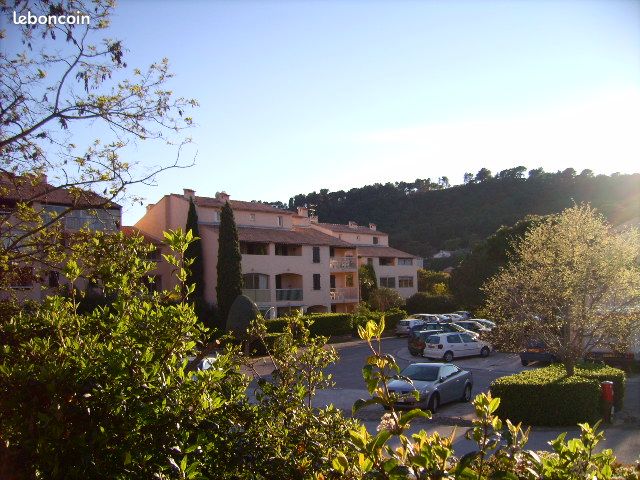 Appartement 1 pièce 34 m² · à Saint-Mandrier-sur-Mer · 34 m² · 595 €