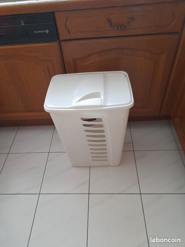 Panier à linge (image 1)