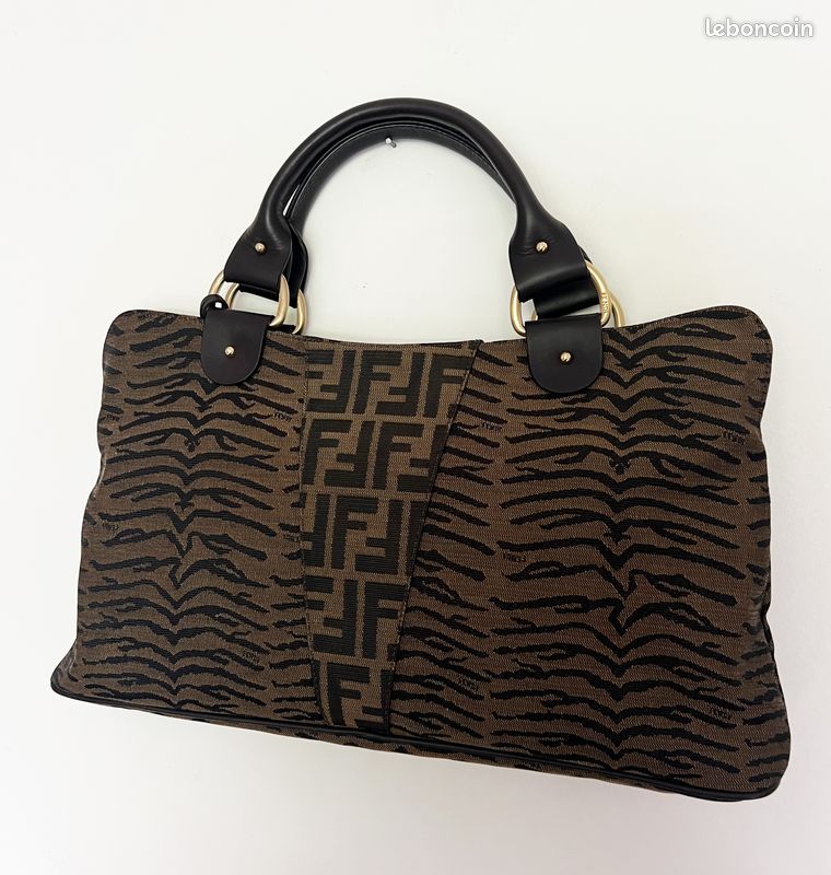 Grand Sac en Toile Zébrée et Cuir Fendi comme neuf (image 10)