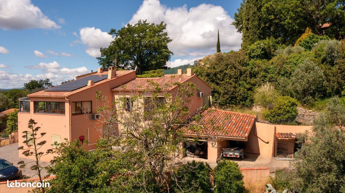 Maison 9 pièces 220 m² · à Draguignan · 220 m² · 320 000 €