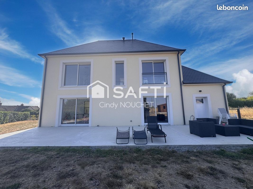 Maison 7 pièces 134 m² · à Oizé · 134 m² · 314 000 €