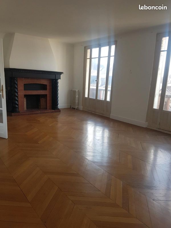 Appartement 5 pièces 125 m² · à Romilly-sur-Seine · 125 m² · 860 €/mois