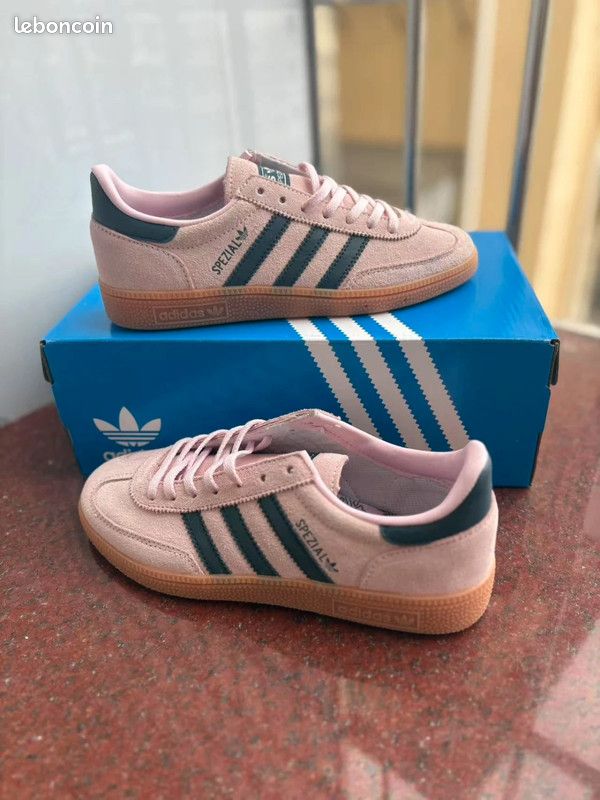 Adidas Originals Handball Spezial Rose et Bleu (image 1)