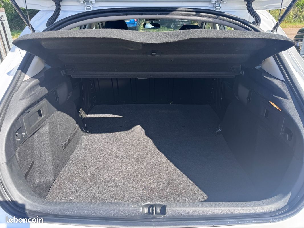 Citroën C4 1.6 BlueHDi 99 cv Feel (image 6)