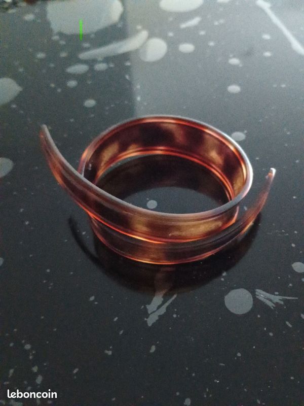 Bracelet (image 1)