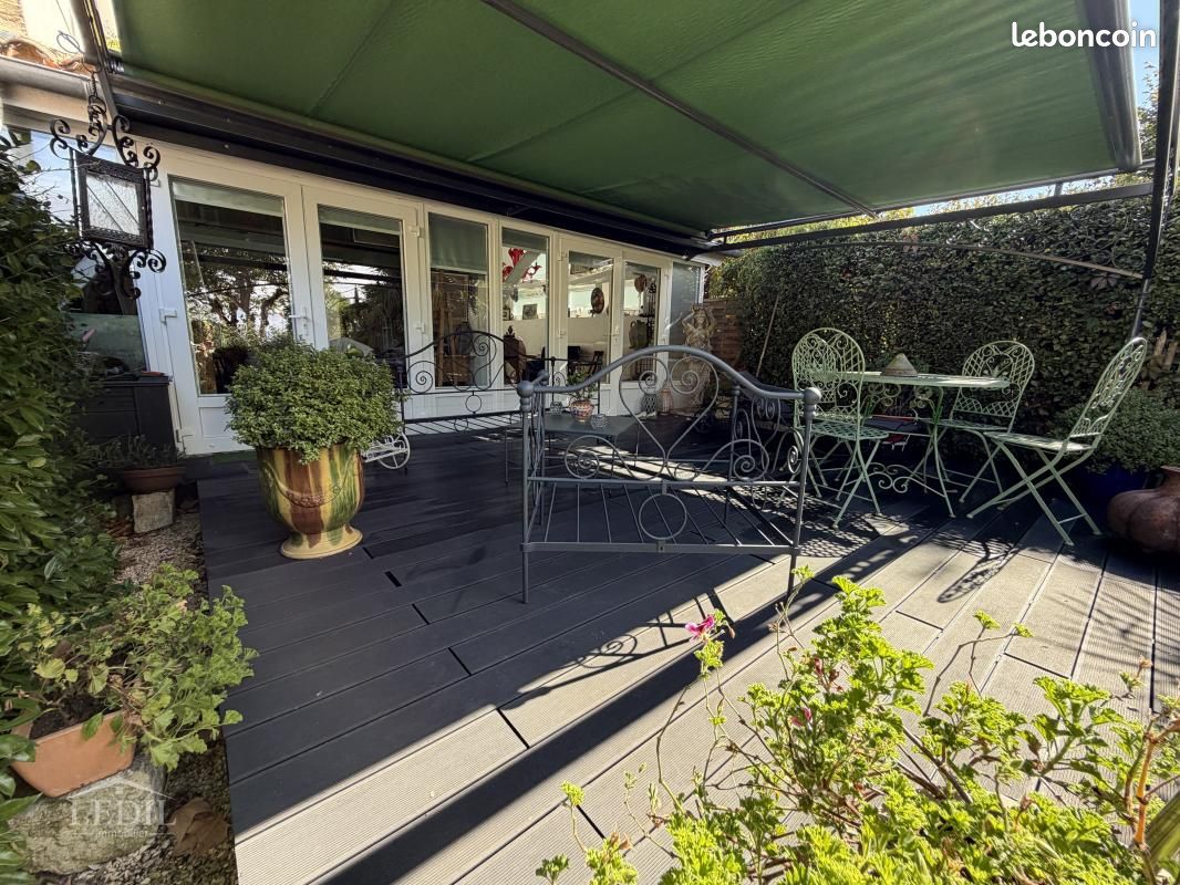 Maison 3 pièces 157 m² · à Miradoux · 157 m² · 230 000 €