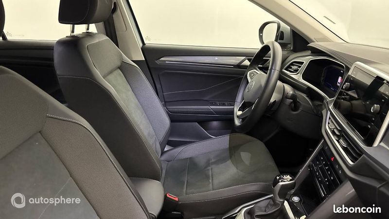 Volkswagen T-Roc 1.5 TSI EVO 150ch Style DSG7 (image 15)