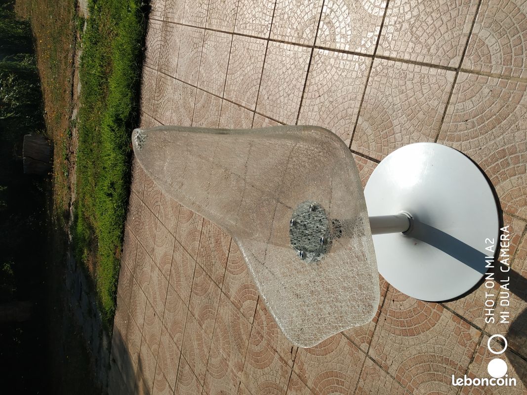 Tabouret tournant blanc transparent (image 3)