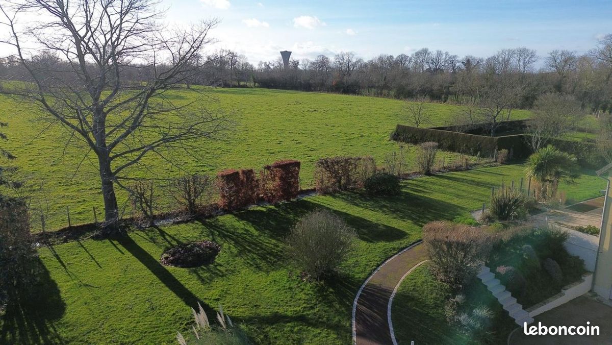 Maison 6 pièces 140 m² · à Saint-Martin-des-Entrées · 140 m² · 374 400 €