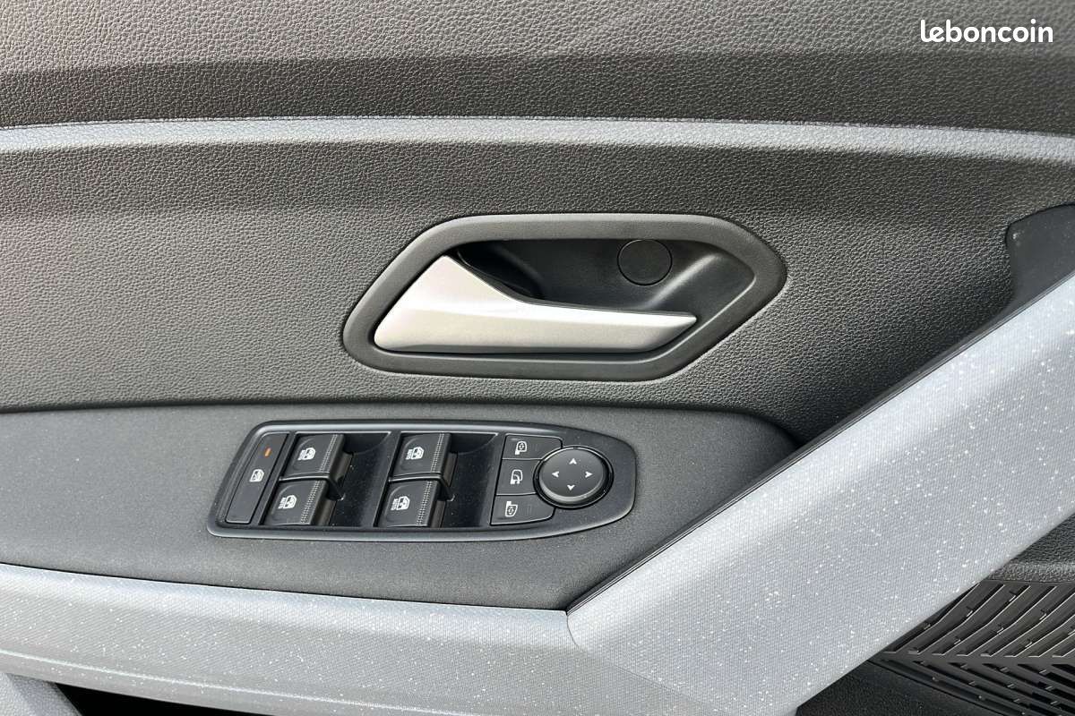 Dacia Duster HYBRID-G 150 4X4 JOURNEY CITY -3% (image 12)