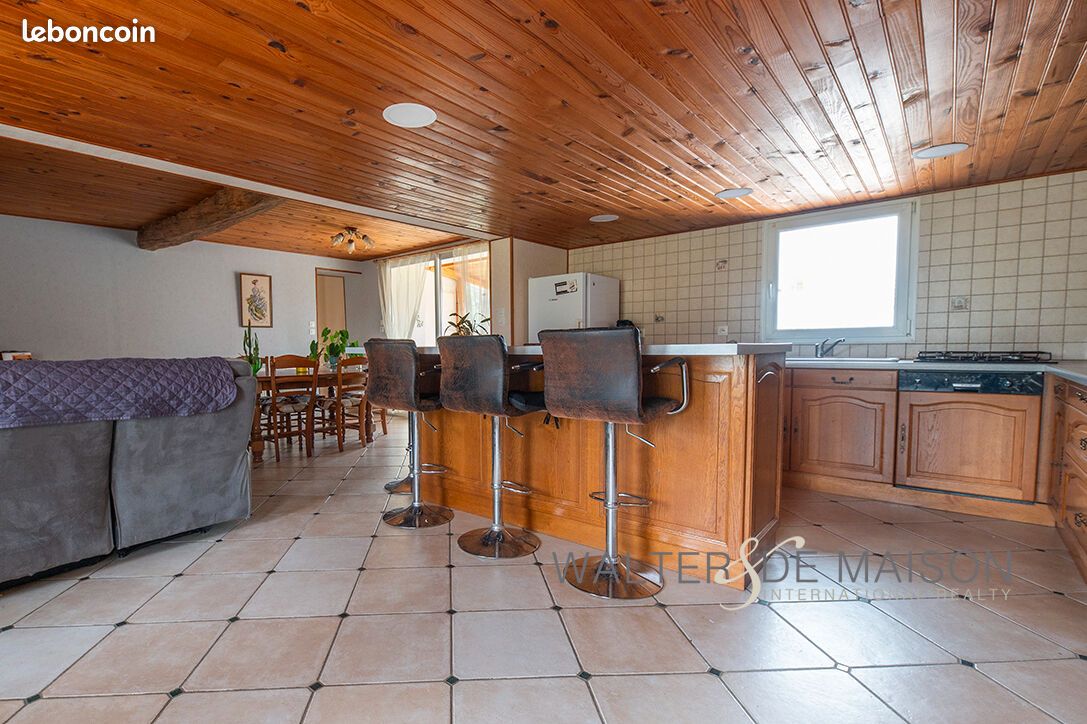 Maison 5 pièces 162 m² - Chenac-Saint-Seurin-d'Uzet 17120 (image principale 7)