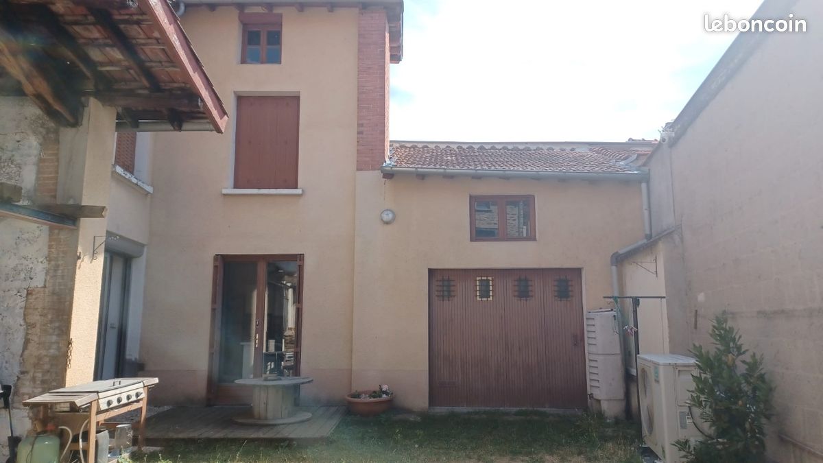 Maison 5 pièces 130 m² · à Chazelles-sur-Lyon · 130 m² · 234 000 €